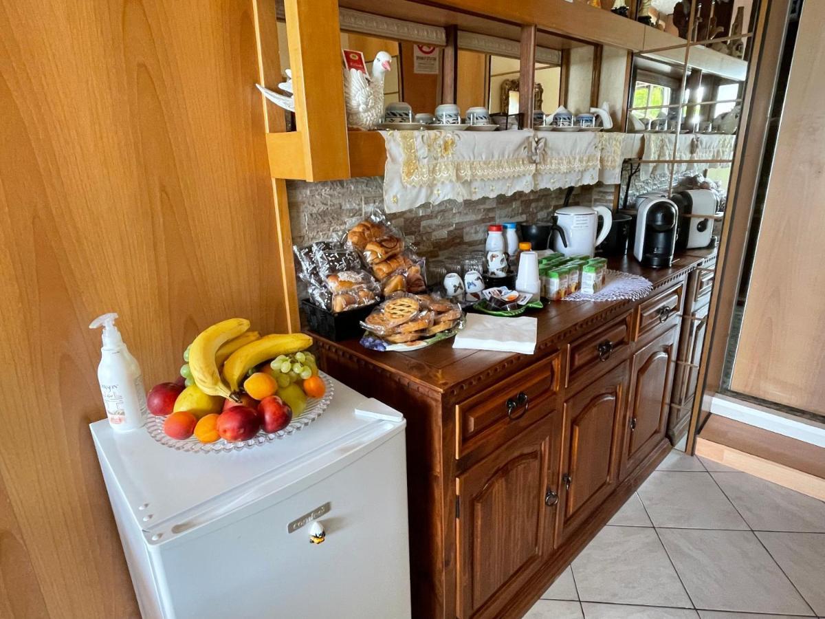 Al Cervo Tra I Laghi Bed and Breakfast Tavernerio Εξωτερικό φωτογραφία