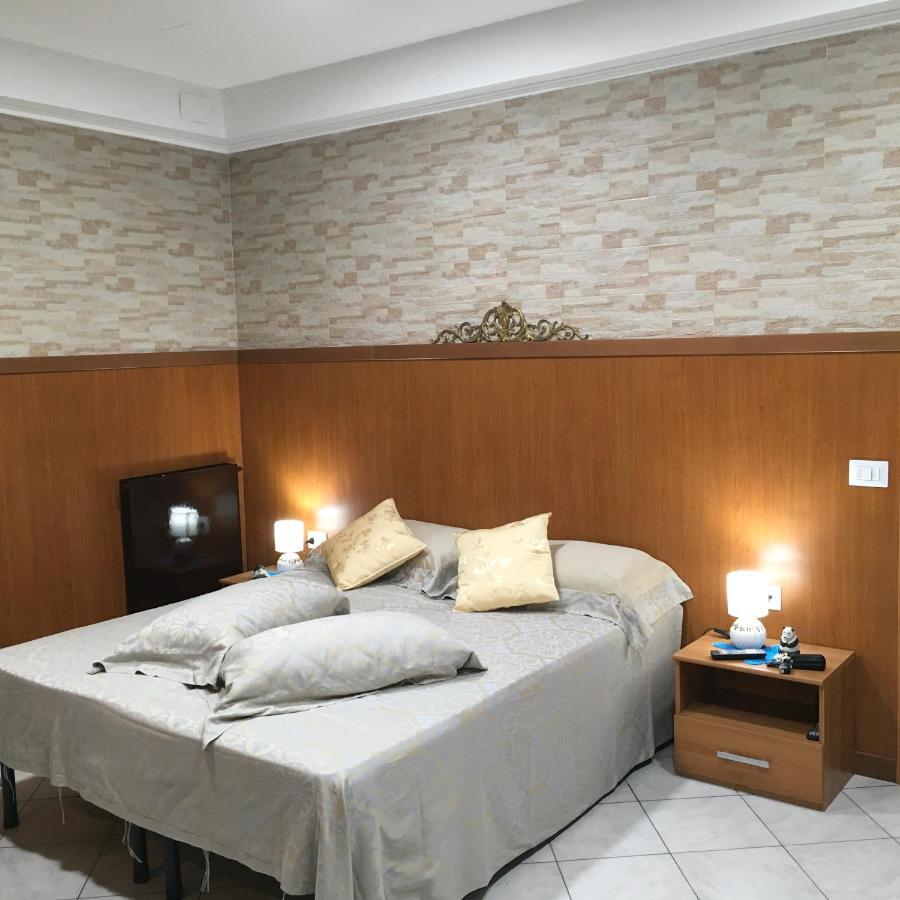 Al Cervo Tra I Laghi Bed and Breakfast Tavernerio Εξωτερικό φωτογραφία