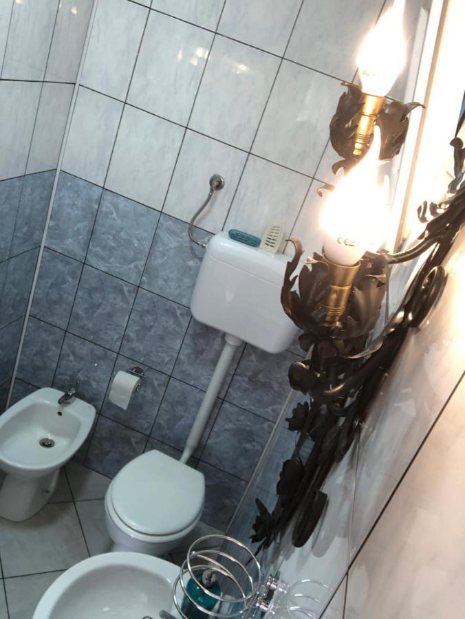 Al Cervo Tra I Laghi Bed and Breakfast Tavernerio Εξωτερικό φωτογραφία